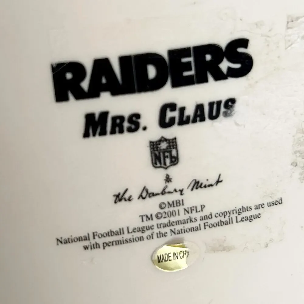 Vintage RAIDERS Sculpture MRS CLAUS NFL Christmas DANBURY MINT Figurine 11